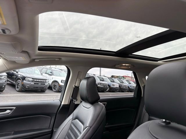 Used 2022 Ford Edge SEL w/ Convenience Package image 15