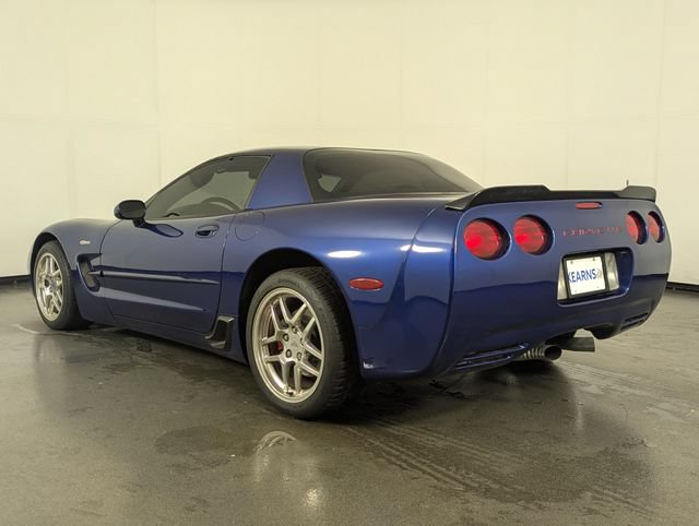 Used 2004 Chevrolet Corvette Z06 w/ Z06 Preferred Equipment Group RWD image 6