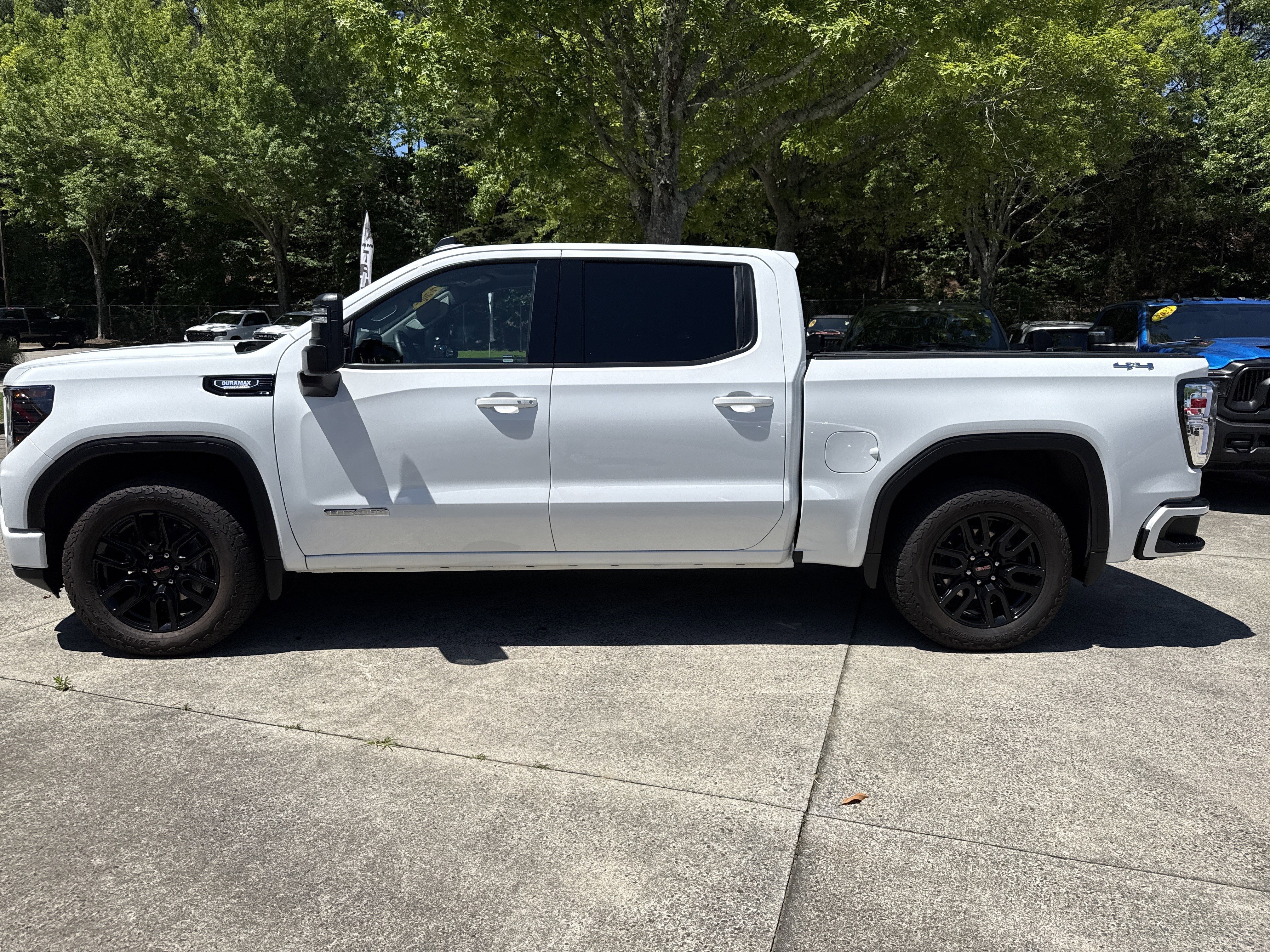 Used 2024 GMC Sierra 1500 Elevation w/ Max Trailering Package AWD/4WD image 4