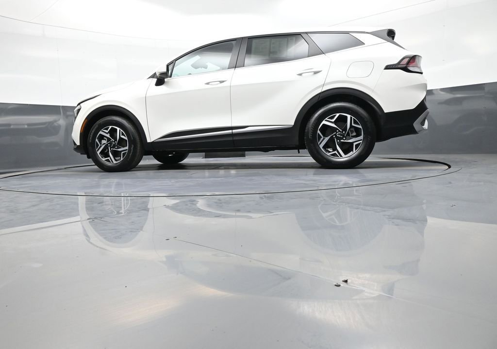 Certified 2025 Kia Sportage LX FWD image 27