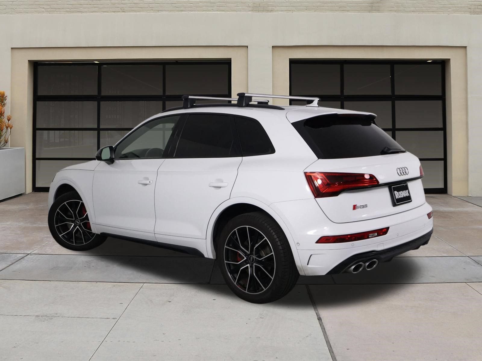 Used 2021 Audi SQ5 Prestige w/ Prestige Package AWD/4WD image 2