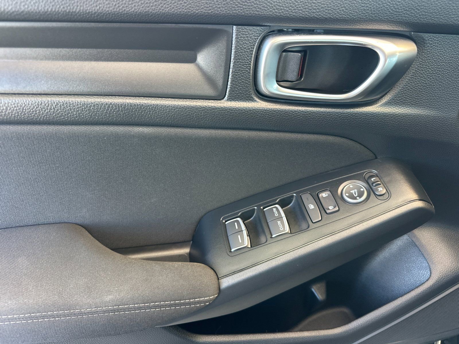 Certified 2025 Honda Civic Sport image 11