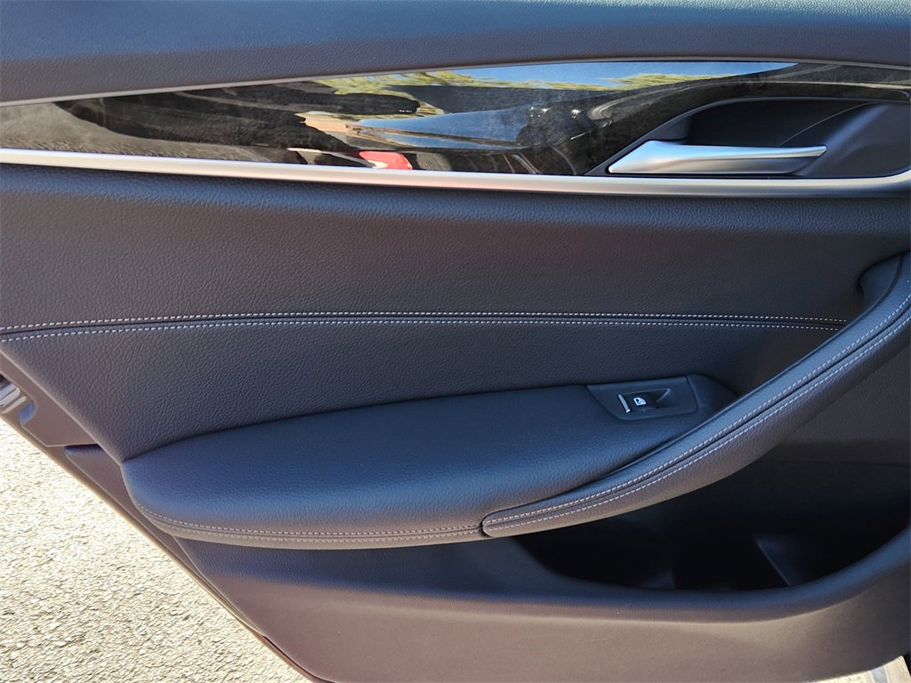 Used 2022 BMW 530i xDrive w/ M Sport Package image 12