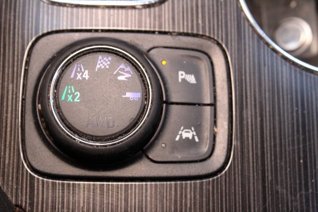 Used 2018 GMC Acadia SLT image 30