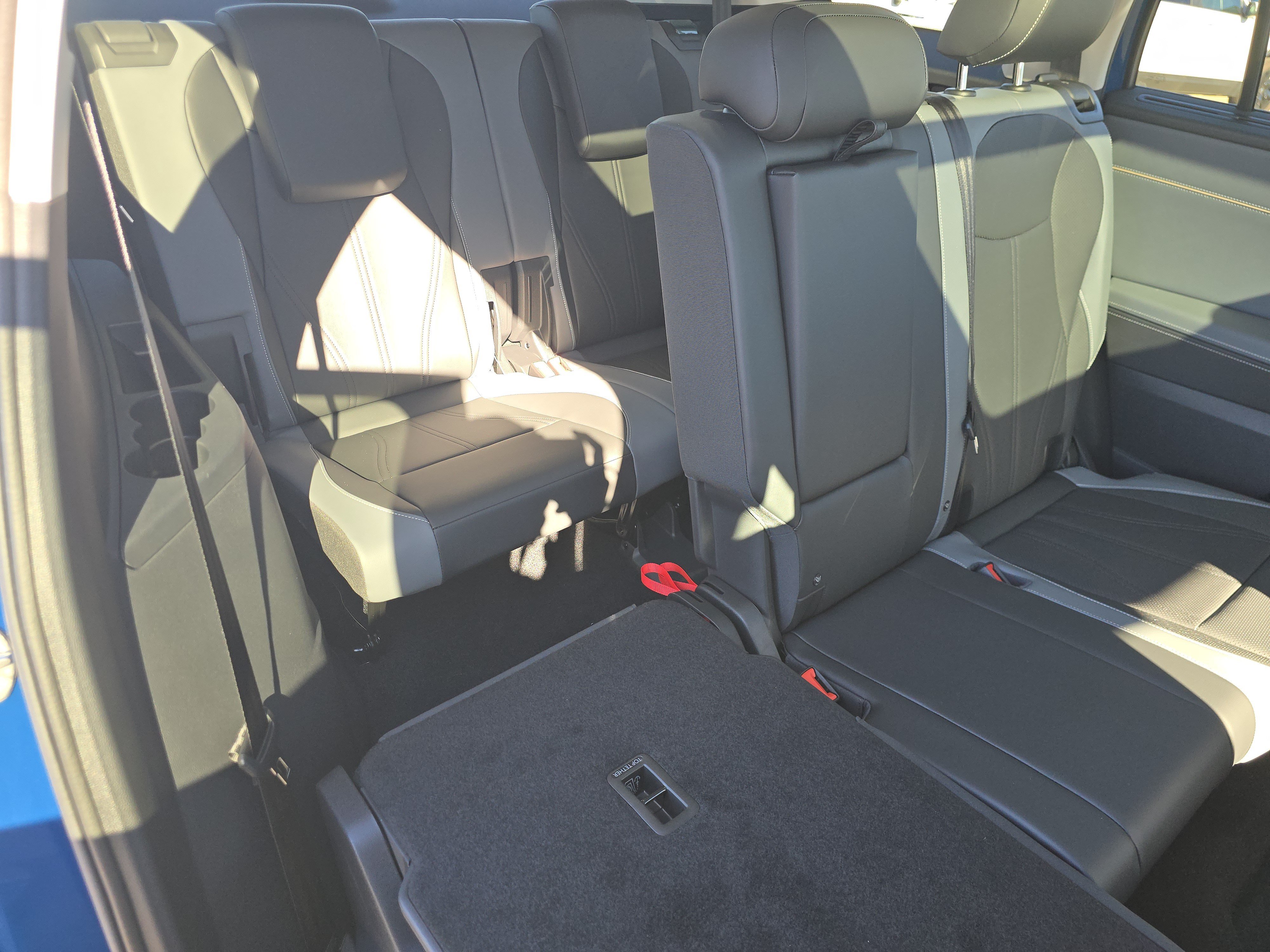 New 2027 Volkswagen Atlas SE AWD/4WD image 18
