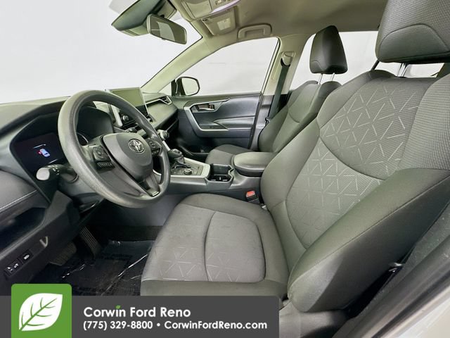 Used 2024 Toyota RAV4 XLE AWD/4WD image 23