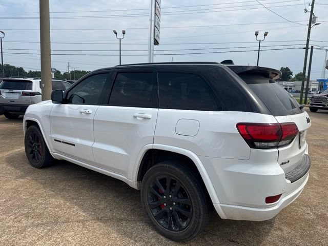 Used 2019 Jeep Grand Cherokee Altitude AWD/4WD image 7