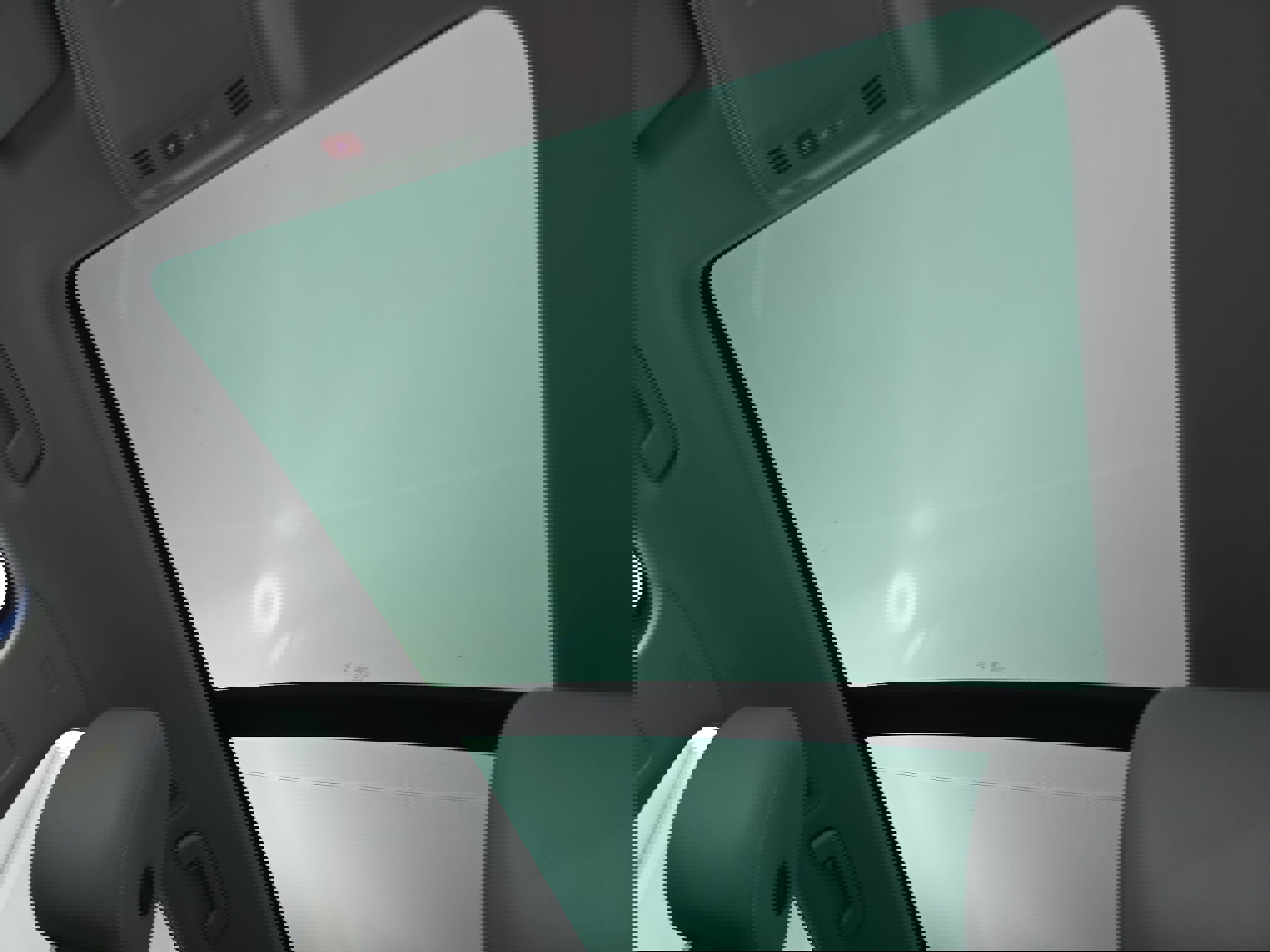 Certified 2024 Volkswagen Taos SE w/ Panoramic Sunroof Package image 29