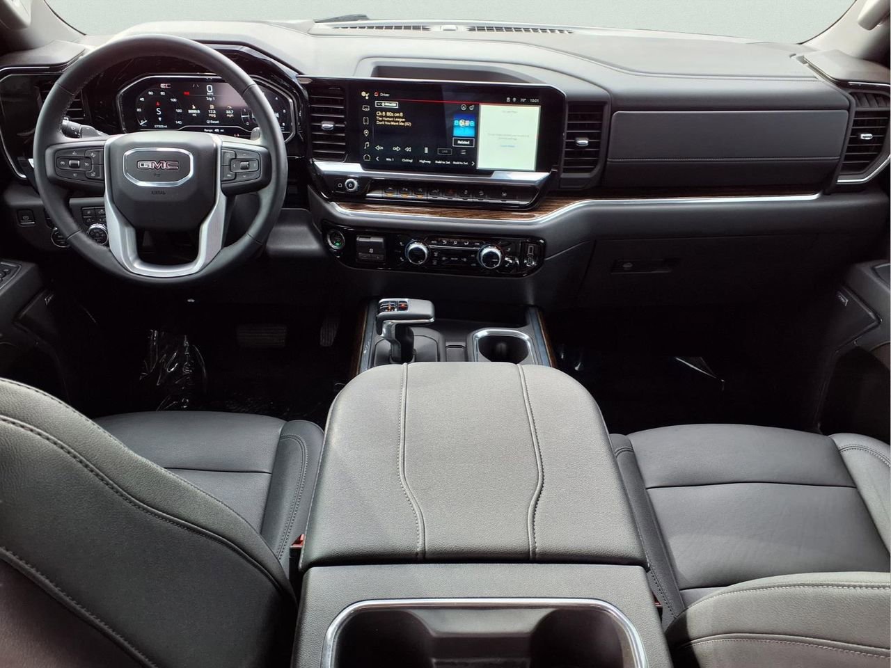 Used 2024 GMC Sierra 1500 Elevation w/ Elevation Premium Package image 12