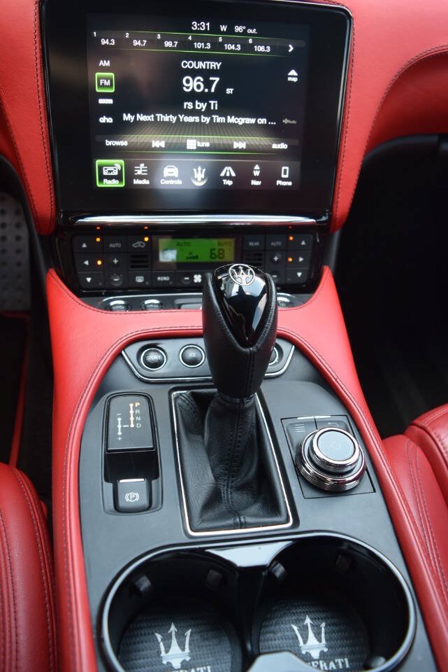 Used 2019 Maserati GranTurismo Sport RWD image 39