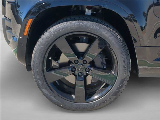 New 2026 Land Rover Defender 110 X-Dynamic SE AWD/4WD image 10