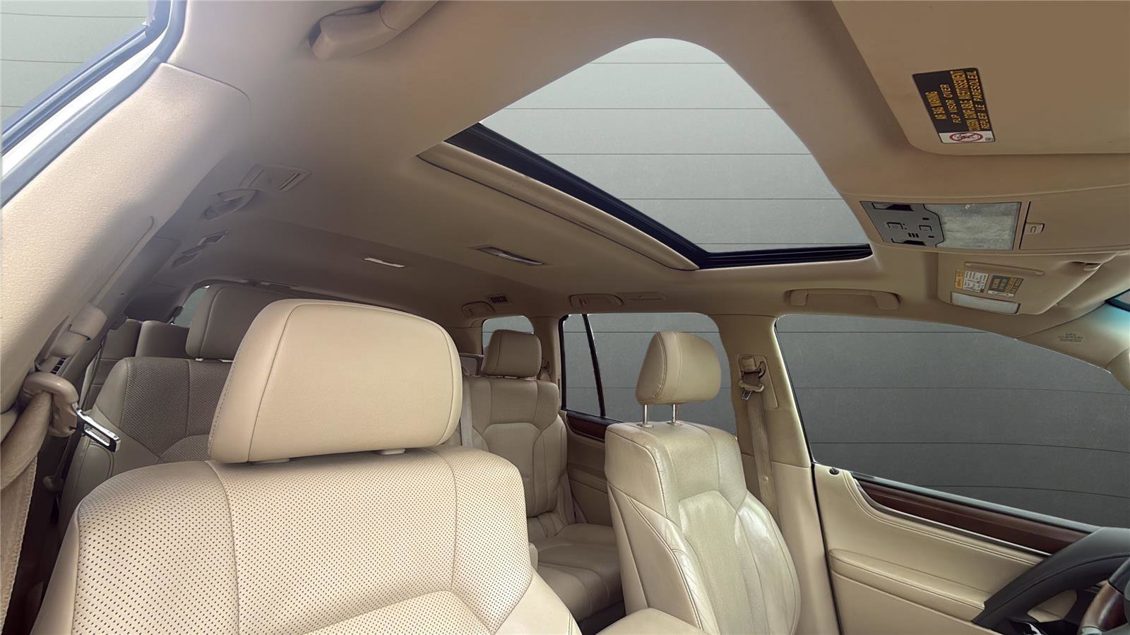 Used 2016 Lexus LX 570 4WD image 9