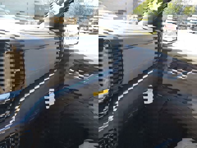 New 2026 GMC Sierra 1500 SLT image 28