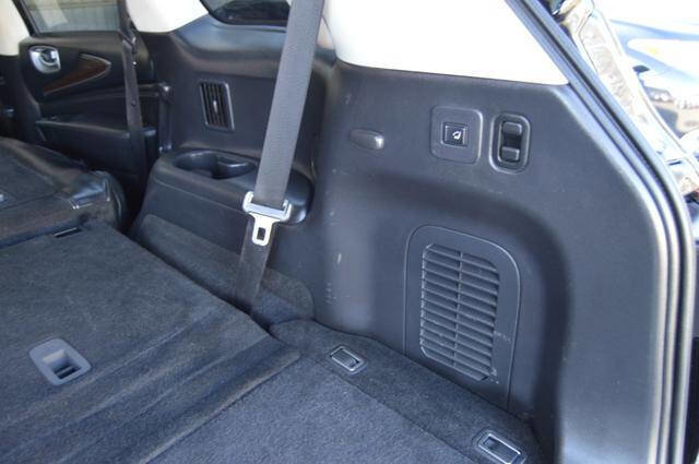 Used 2014 INFINITI QX60 AWD w/ Deluxe Touring Package image 44