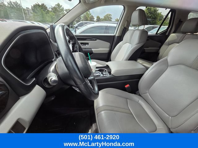 Certified 2025 Honda Pilot Touring image 9