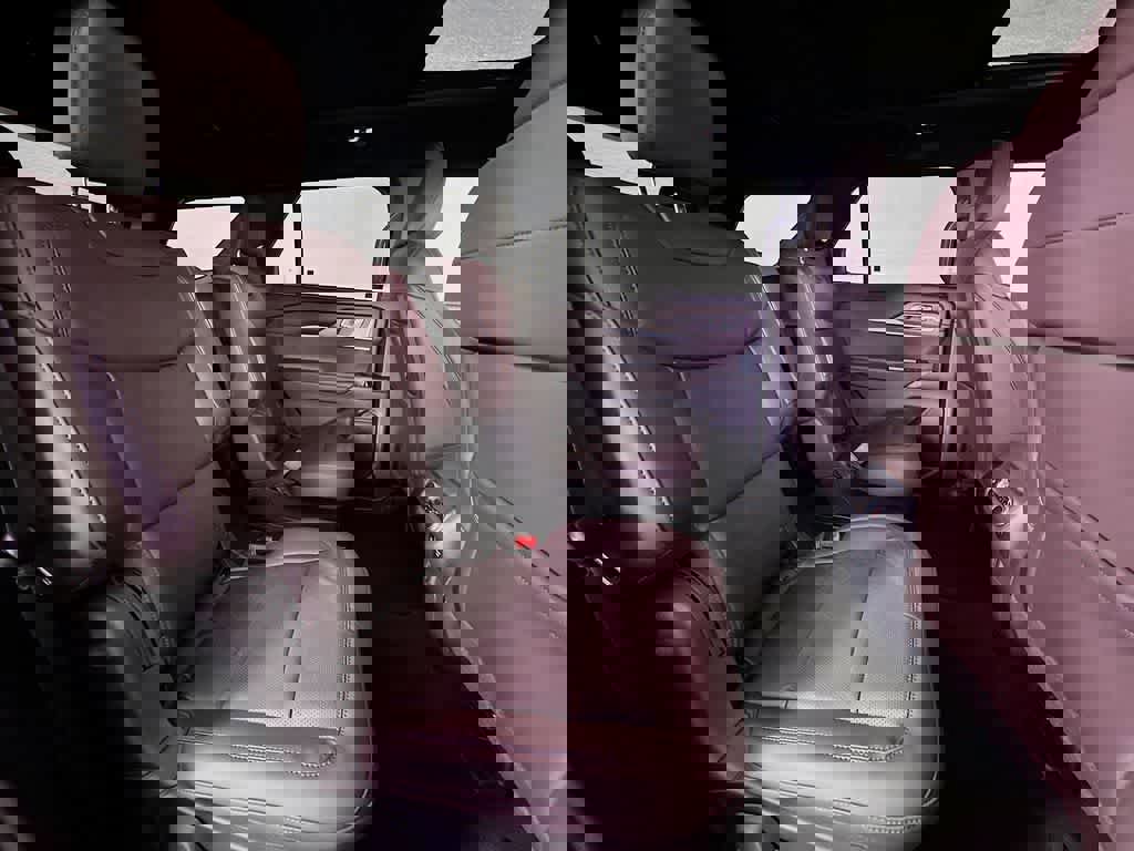 New 2025 Ford Explorer Platinum image 34