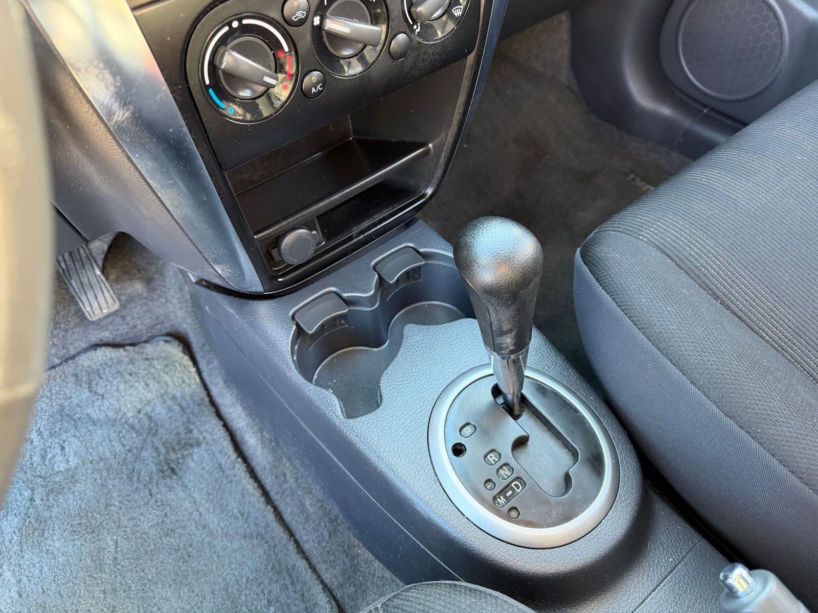 Used 2011 Suzuki SX4 AWD Hatchback image 31