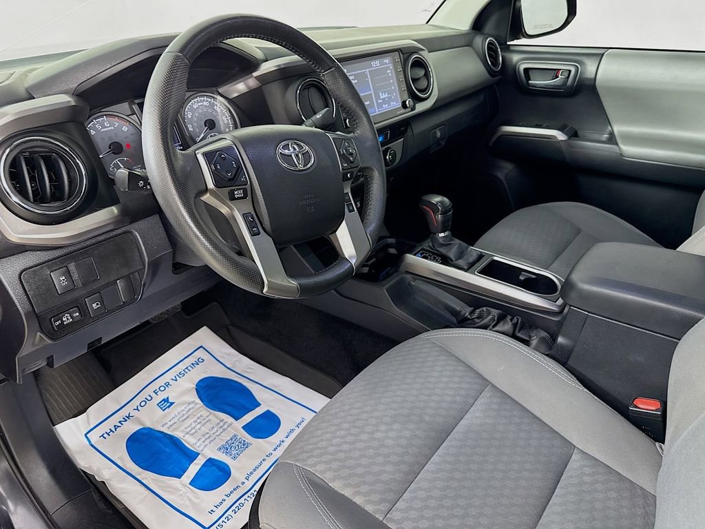 Used 2022 Toyota Tacoma SR5 RWD image 10