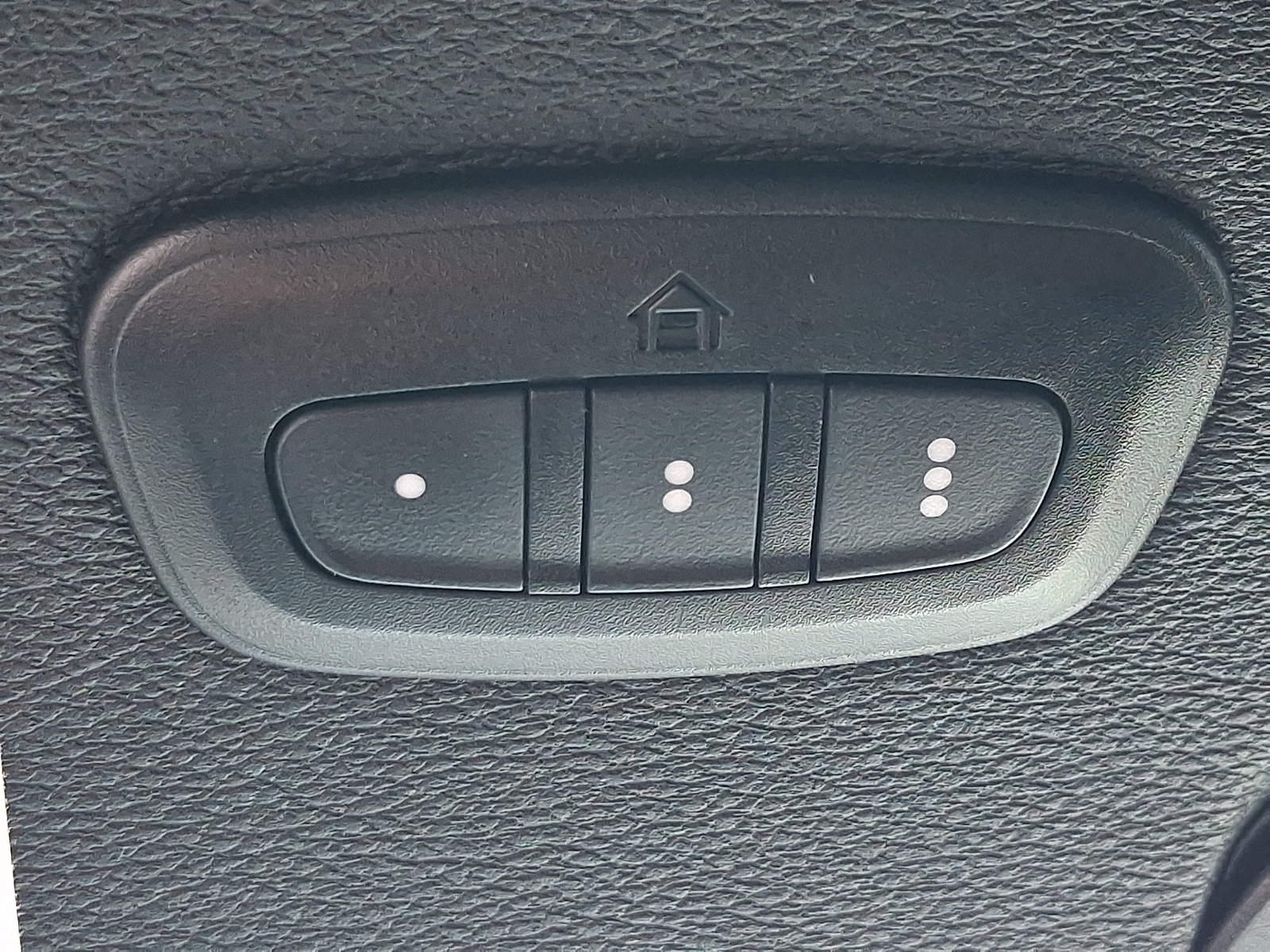 Used 2023 Jeep Wrangler Unlimited Sport AWD/4WD image 28
