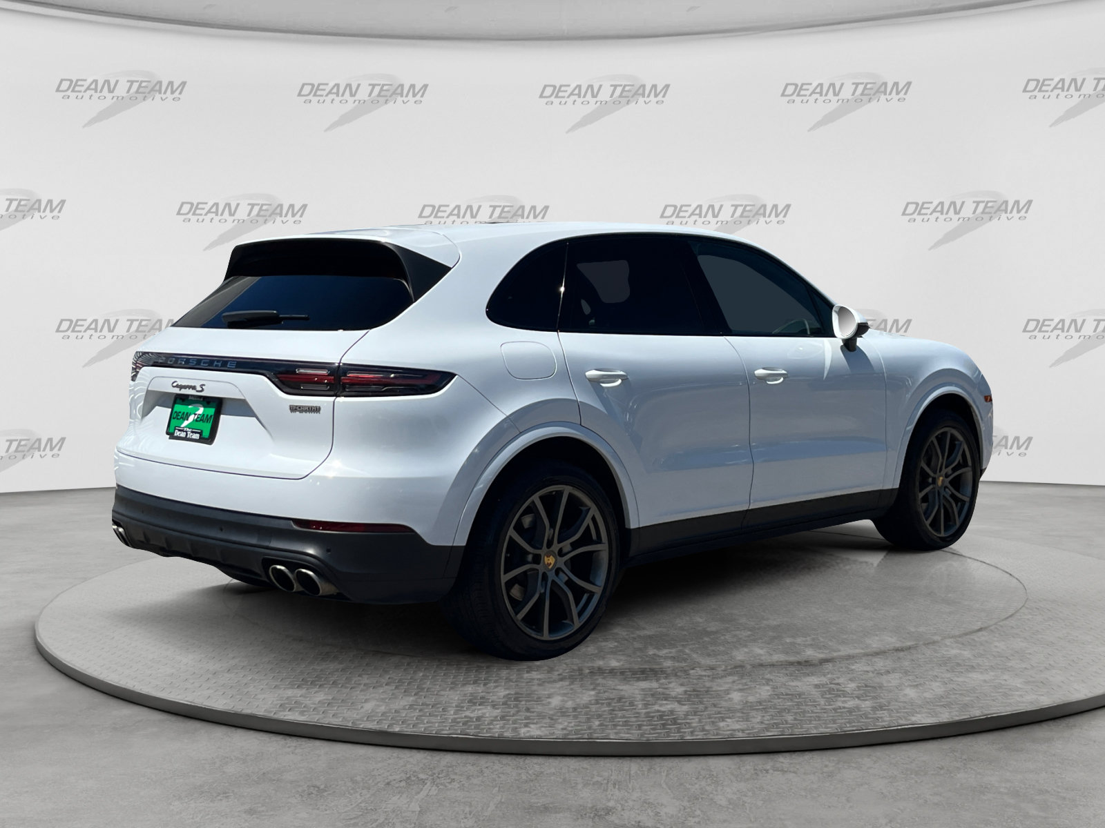 Used 2022 Porsche Cayenne S AWD/4WD image 7