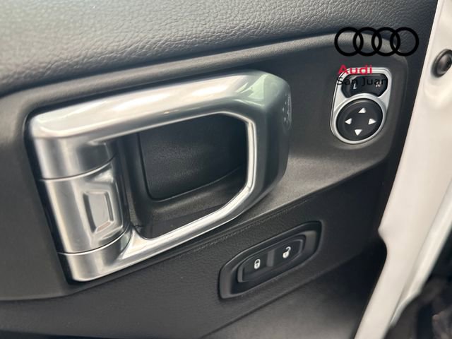 Used 2024 Jeep Wrangler Unlimited Sahara image 33