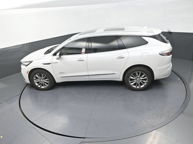 Used 2023 Buick Enclave Avenir w/ Avenir Technology Package AWD/4WD image 15
