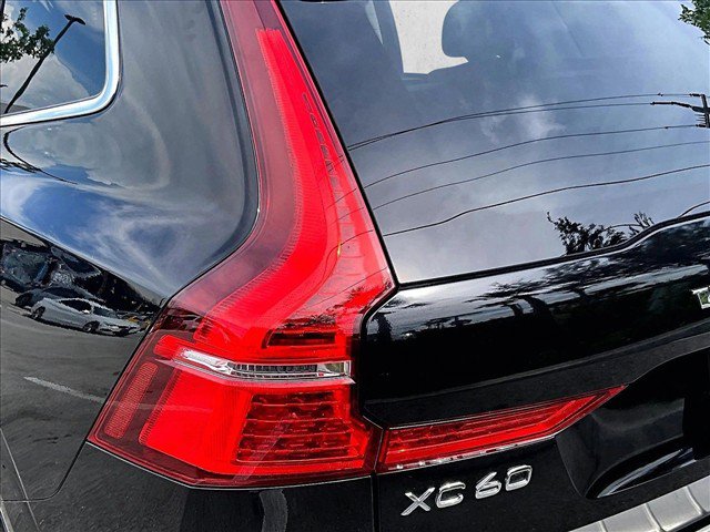 Used 2022 Volvo XC60 T8 Inscription w/ Advanced Package AWD/4WD image 29