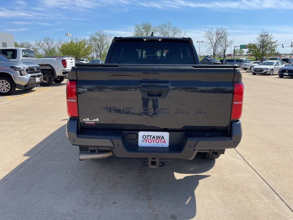 Used 2024 Toyota Tacoma SR5 AWD/4WD image 6