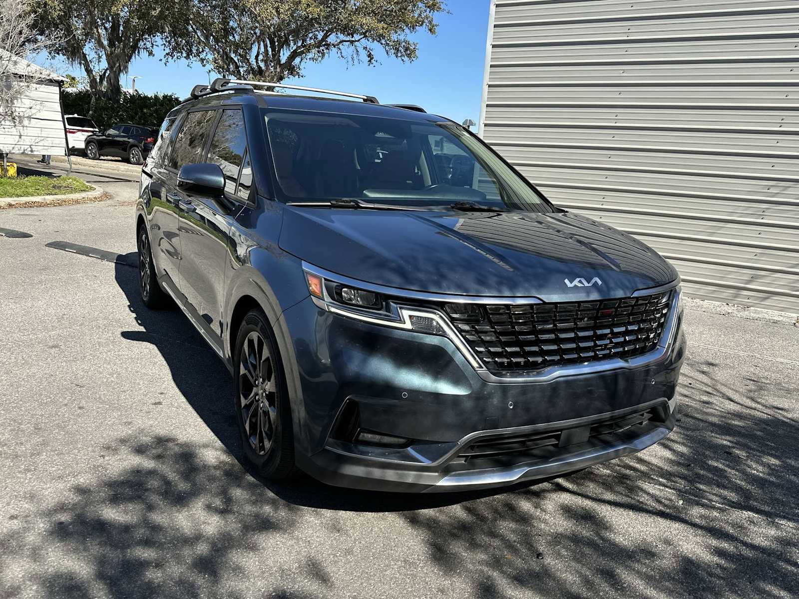 Used 2022 Kia Carnival SX image 8