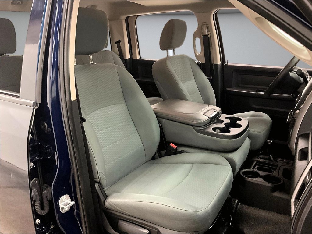 Used 2017 RAM 2500 Tradesman w/ Chrome Appearance Group AWD/4WD image 28