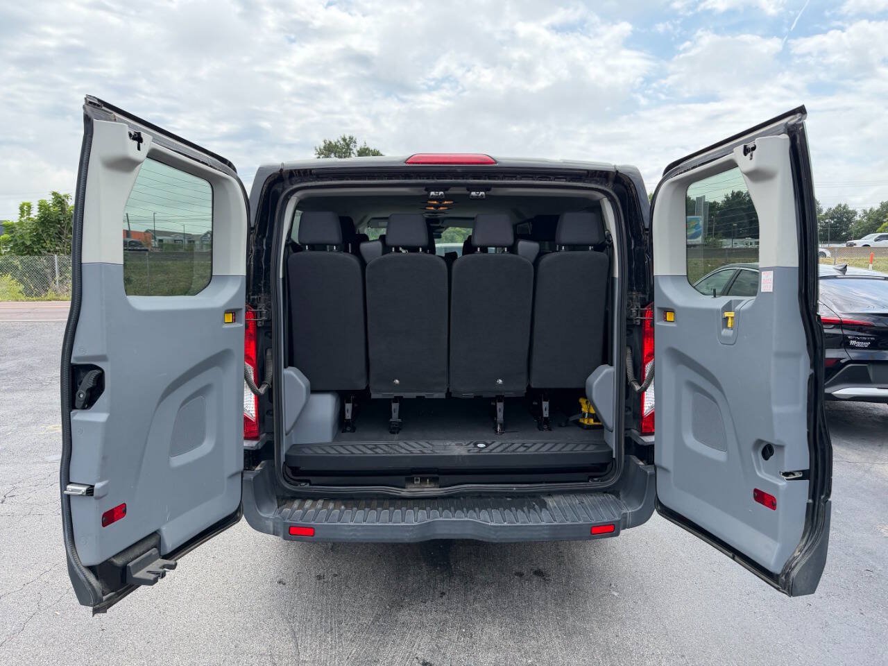 Used 2018 Ford Transit 350 XL RWD image 22