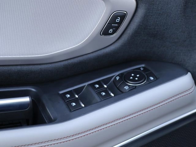 Used 2025 Ford Expedition Active AWD/4WD image 19