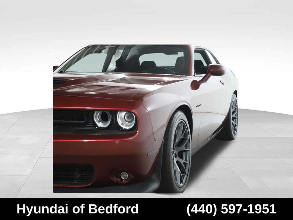 Used 2022 Dodge Challenger R/T w/ Blacktop Package RWD image 4