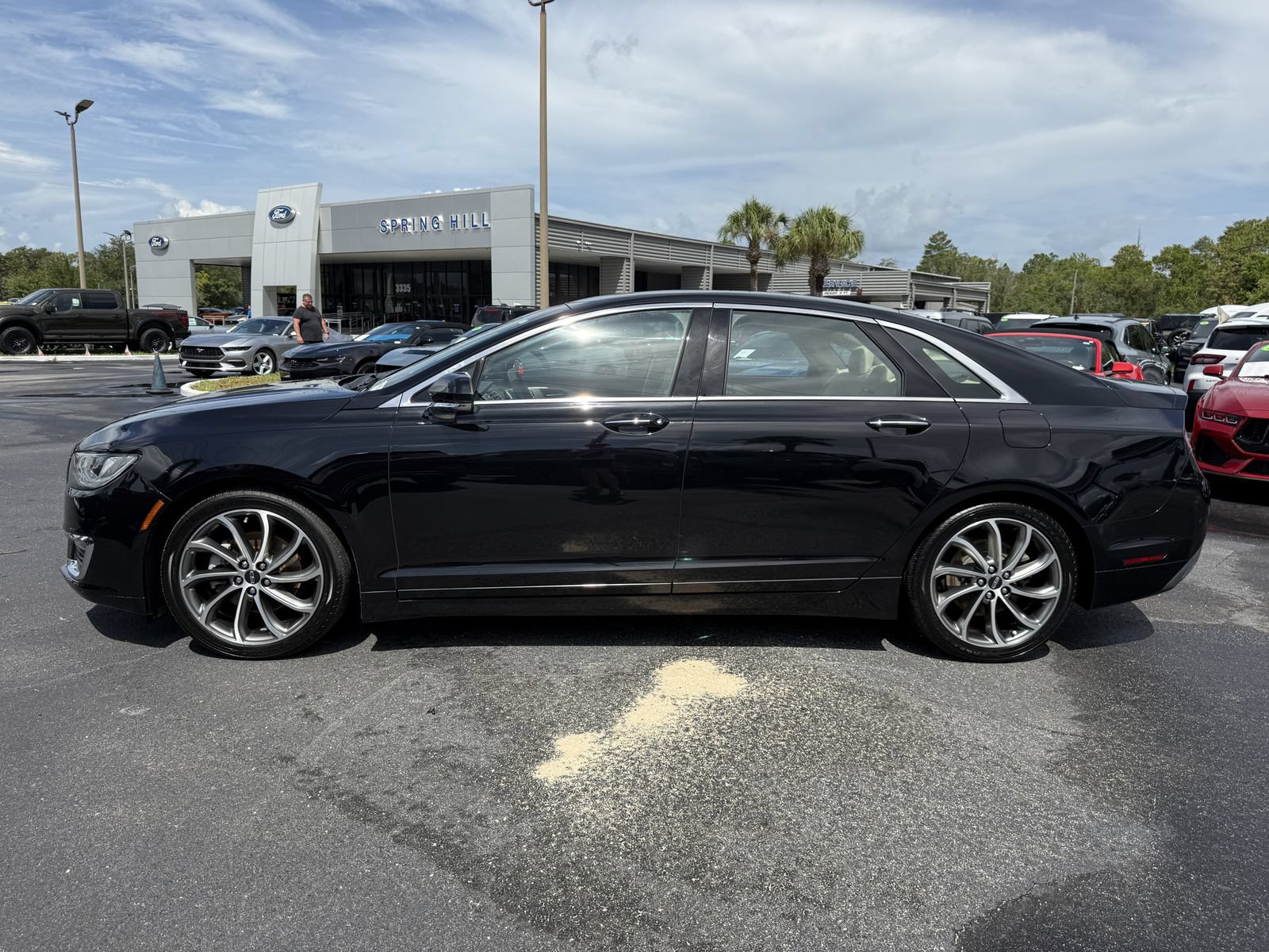Used 2019 Lincoln MKZ Reserve w/ Reserve Plus Package FWD image 9
