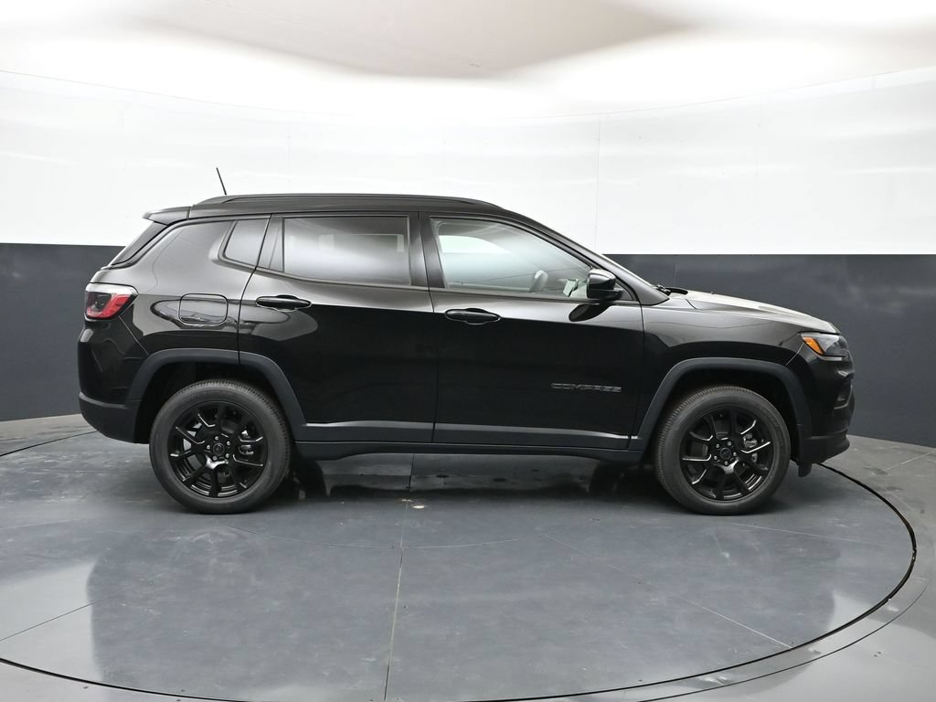 New 2026 Jeep Compass Latitude AWD/4WD image 27