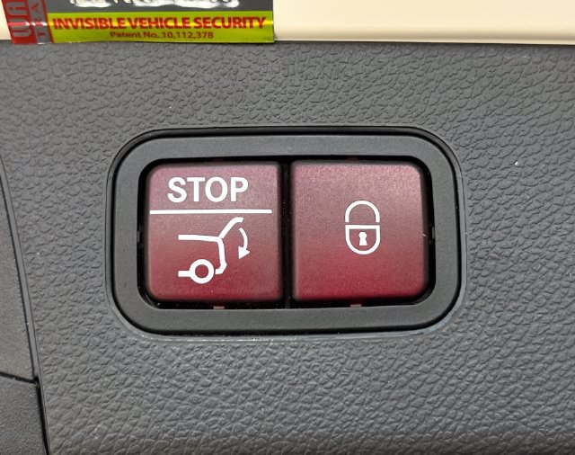 Used 2021 Mercedes-Benz GLC 300 4MATIC image 22