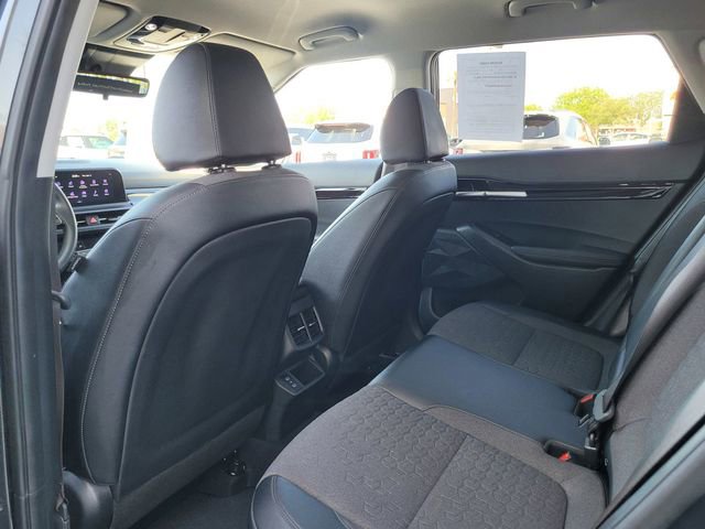 Certified 2025 Kia Seltos S image 16