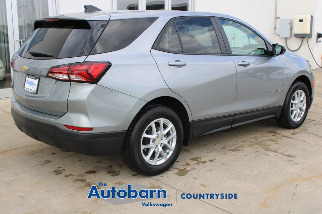Used 2024 Chevrolet Equinox LS w/ LS Convenience Package FWD image 6