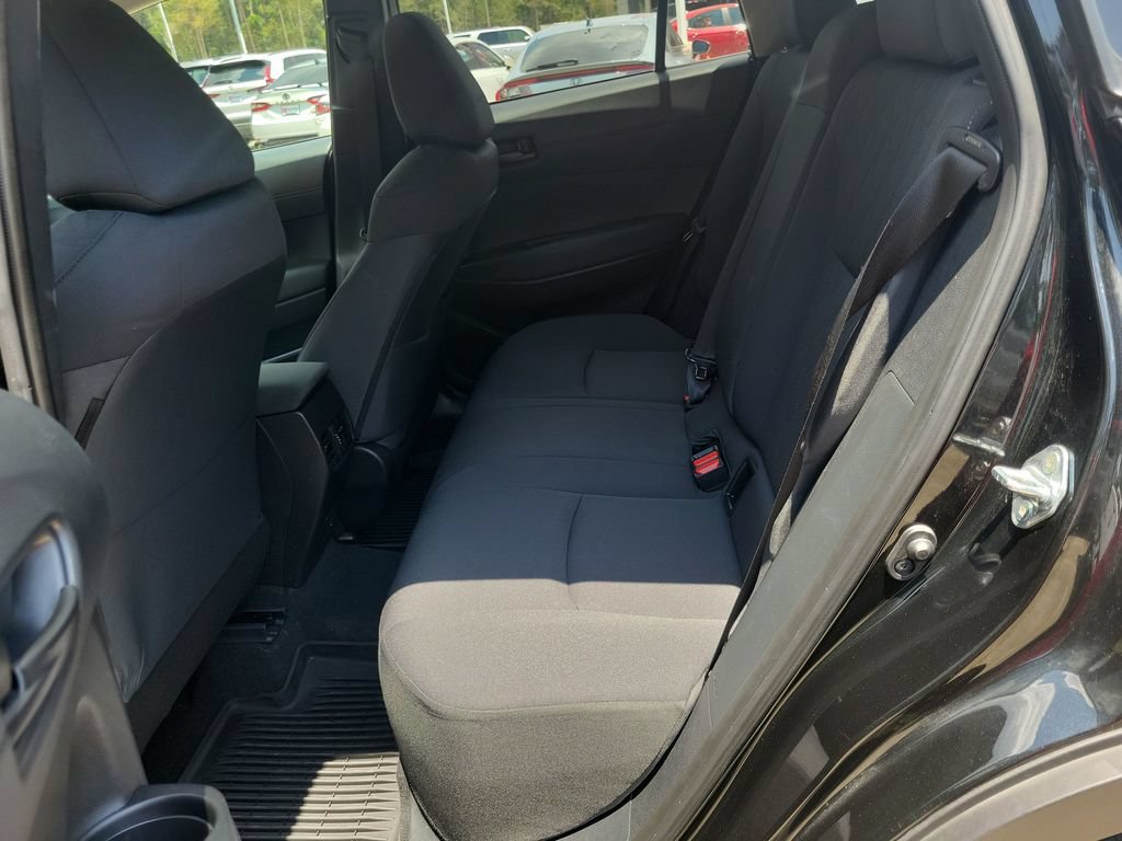 Certified 2025 Toyota Corolla Cross LE FWD image 27