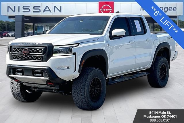 Used 2024 Nissan Frontier PRO-4X w/ Technology Package AWD/4WD image 3
