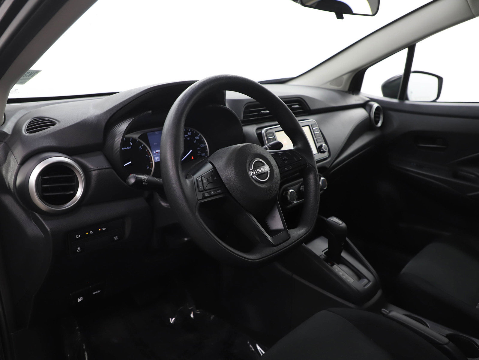 Used 2024 Nissan Versa S w/ Trunk Package image 17