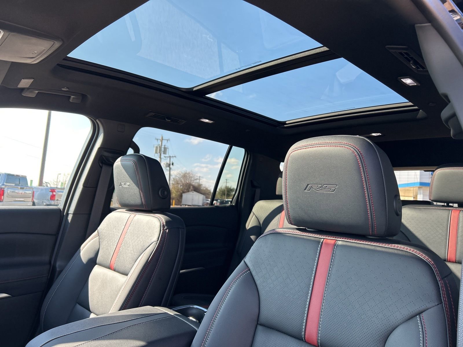 New 2026 Chevrolet Traverse RS w/ LPO, Floor Liner Package image 10