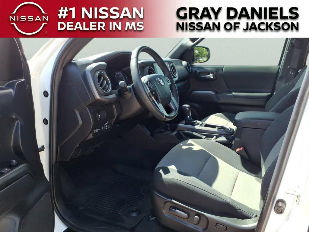 Used 2023 Toyota Tacoma TRD Off-Road AWD/4WD image 25