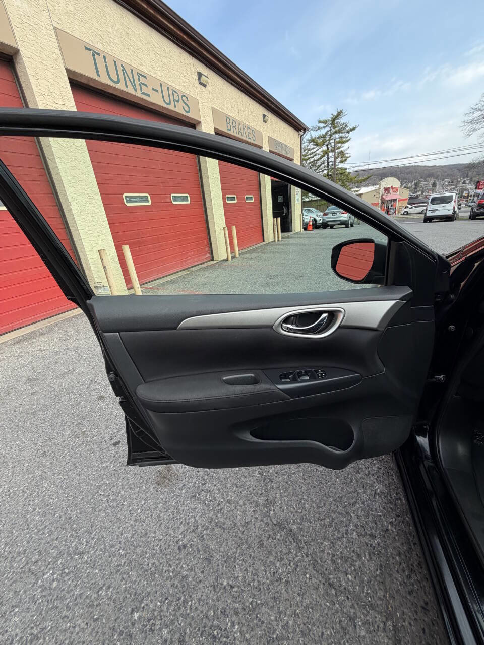 Used 2013 Nissan Sentra S image 17
