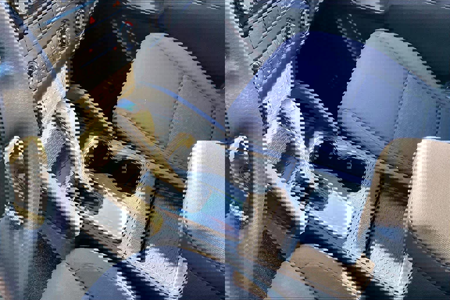 Used 2022 Nissan Frontier S w/ Technology Package image 17