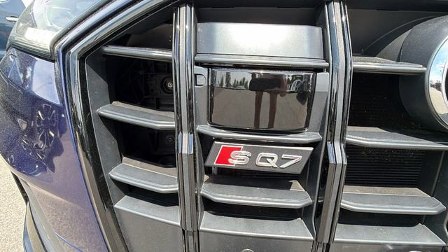 Used 2021 Audi SQ7 Premium Plus w/ Driver Assistance Package AWD/4WD image 9