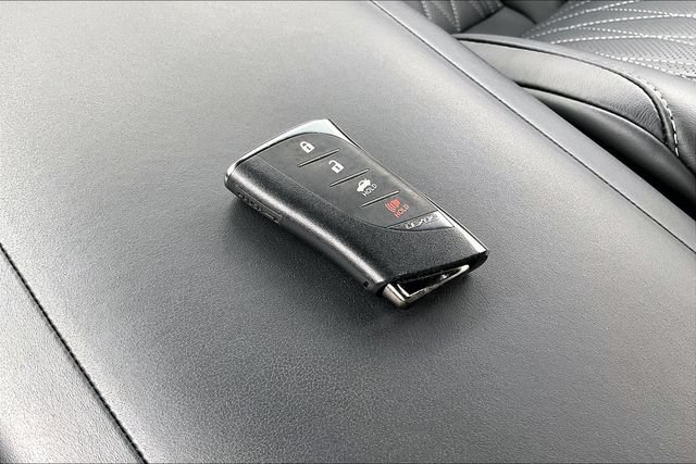 Used 2023 Lexus LS 500 AWD w/ Luxury Package image 38