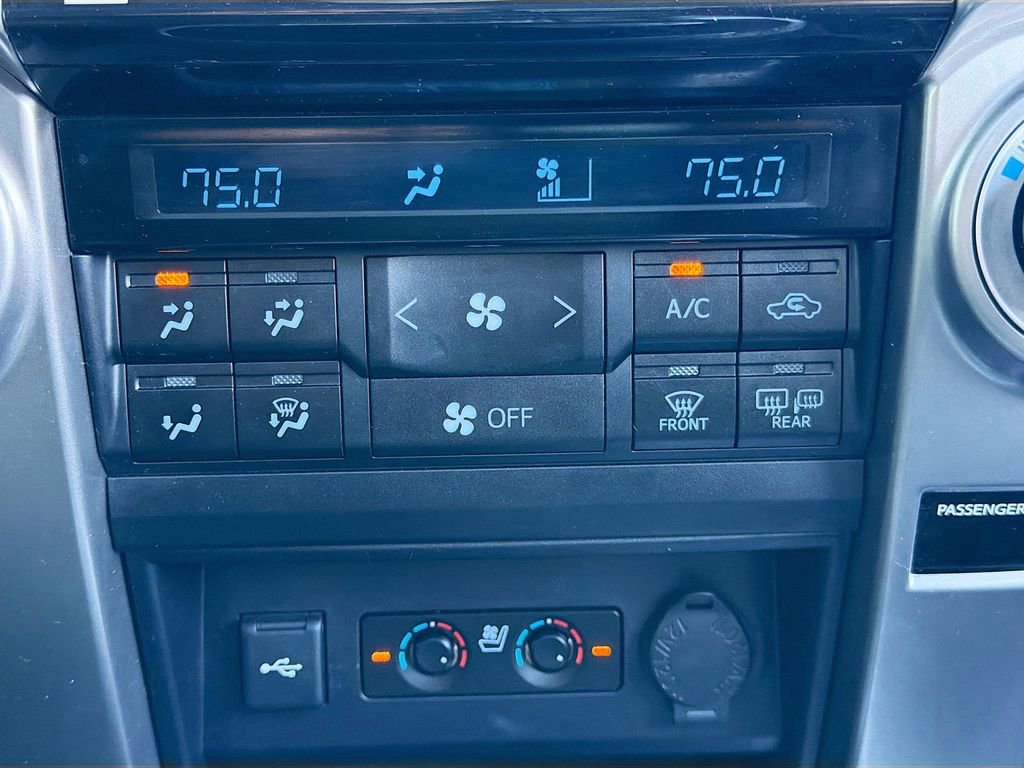 Used 2022 Toyota 4Runner Limited image 35