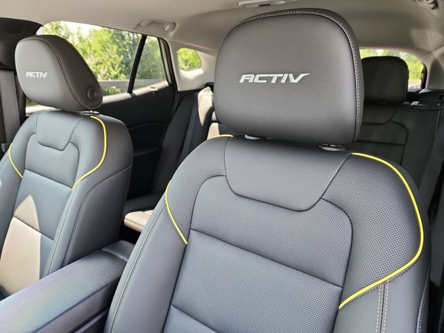 New 2026 Chevrolet Trax ACTIV w/ Sunroof Package FWD image 13