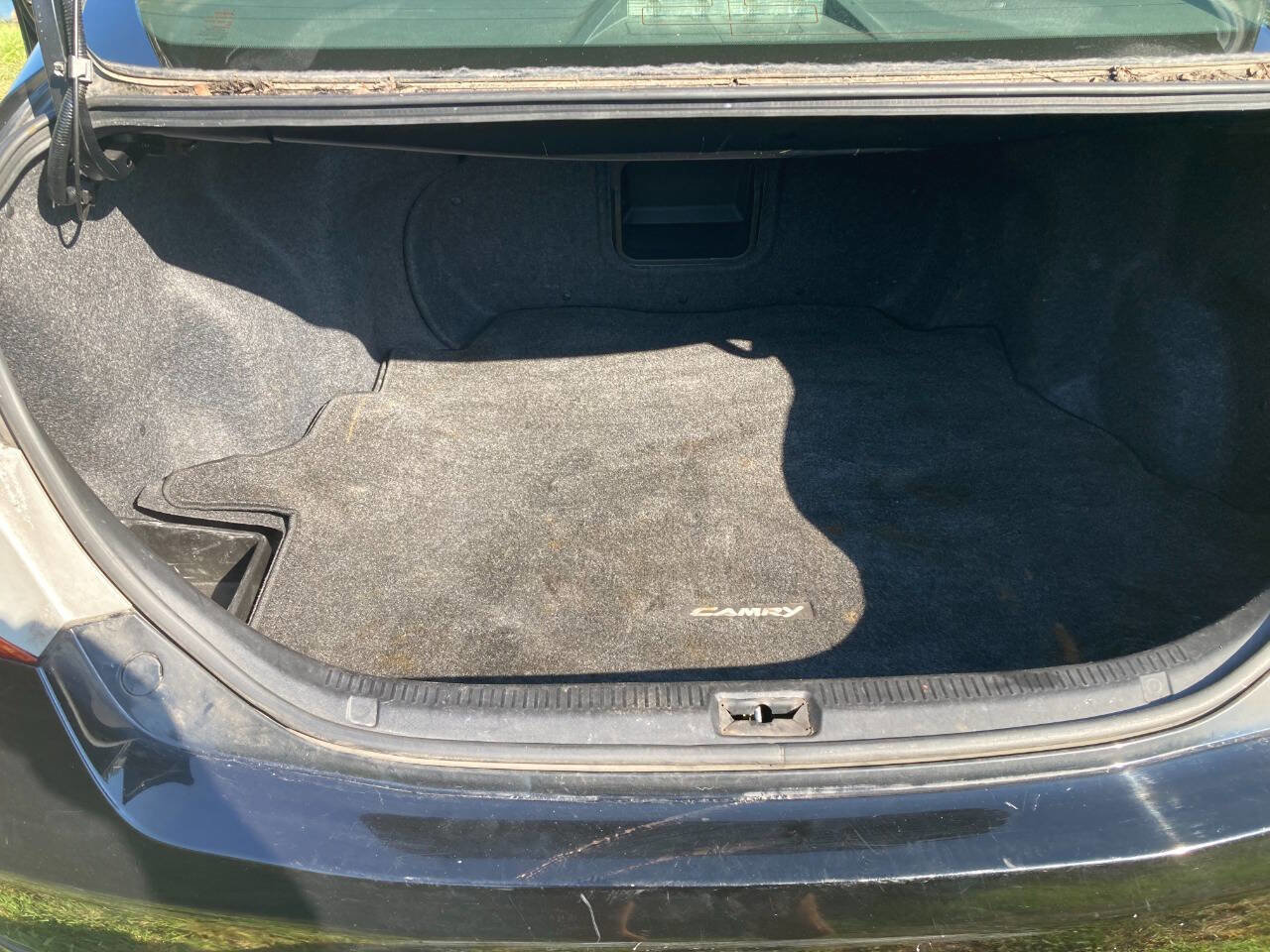 Used 2011 Toyota Camry XLE image 11